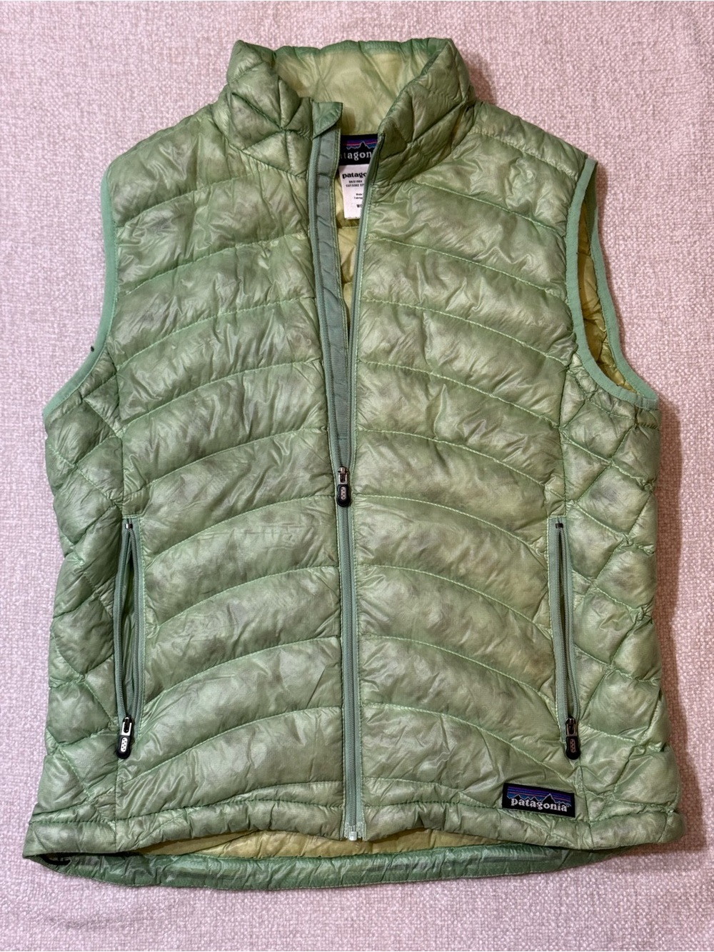 Patagonia Women S Down Sweater Vest Sage Green Puffer Gorpcore Outdoor